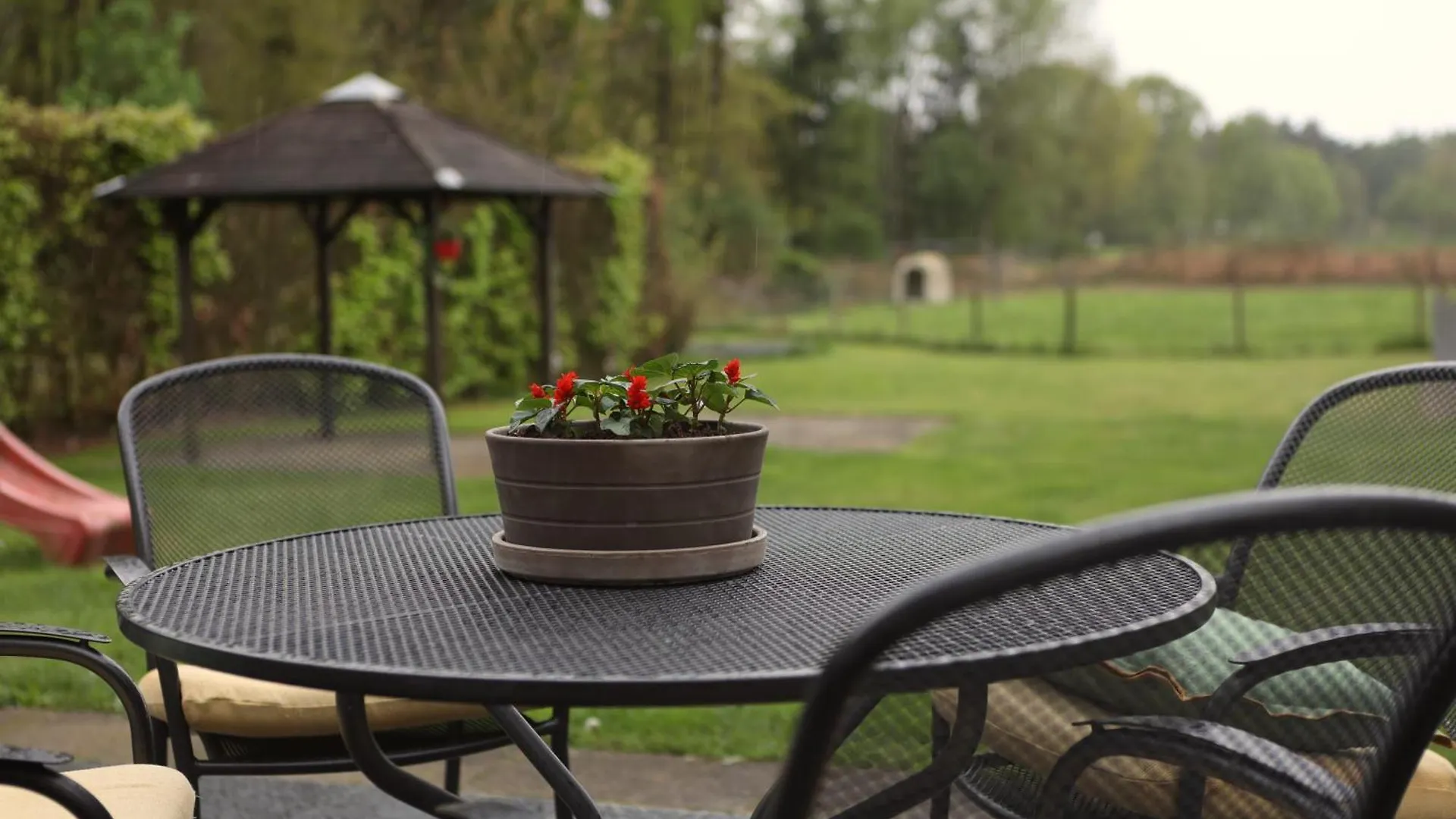 Villa Guesthouse Oeyenbos Knegsel Hollanda